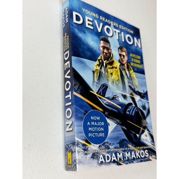 Devotion Adam Makos Book Teen Novel Historical Biography Pilots Friends Navy War - Picture 5 of 7